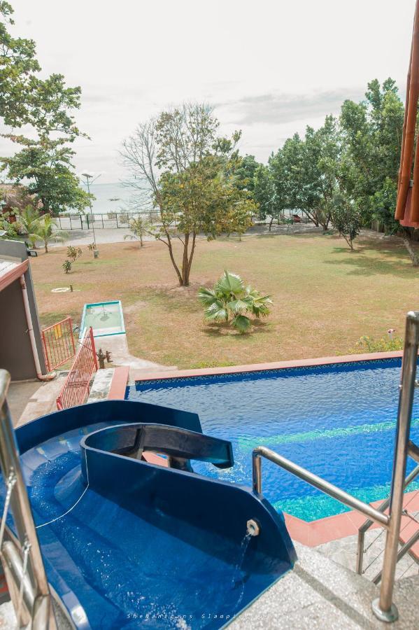 Shenanigans Glamping Resort Zamboanguita  Exteriér fotografie