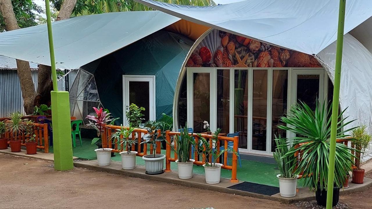 Shenanigans Glamping Resort Zamboanguita  Exteriér fotografie