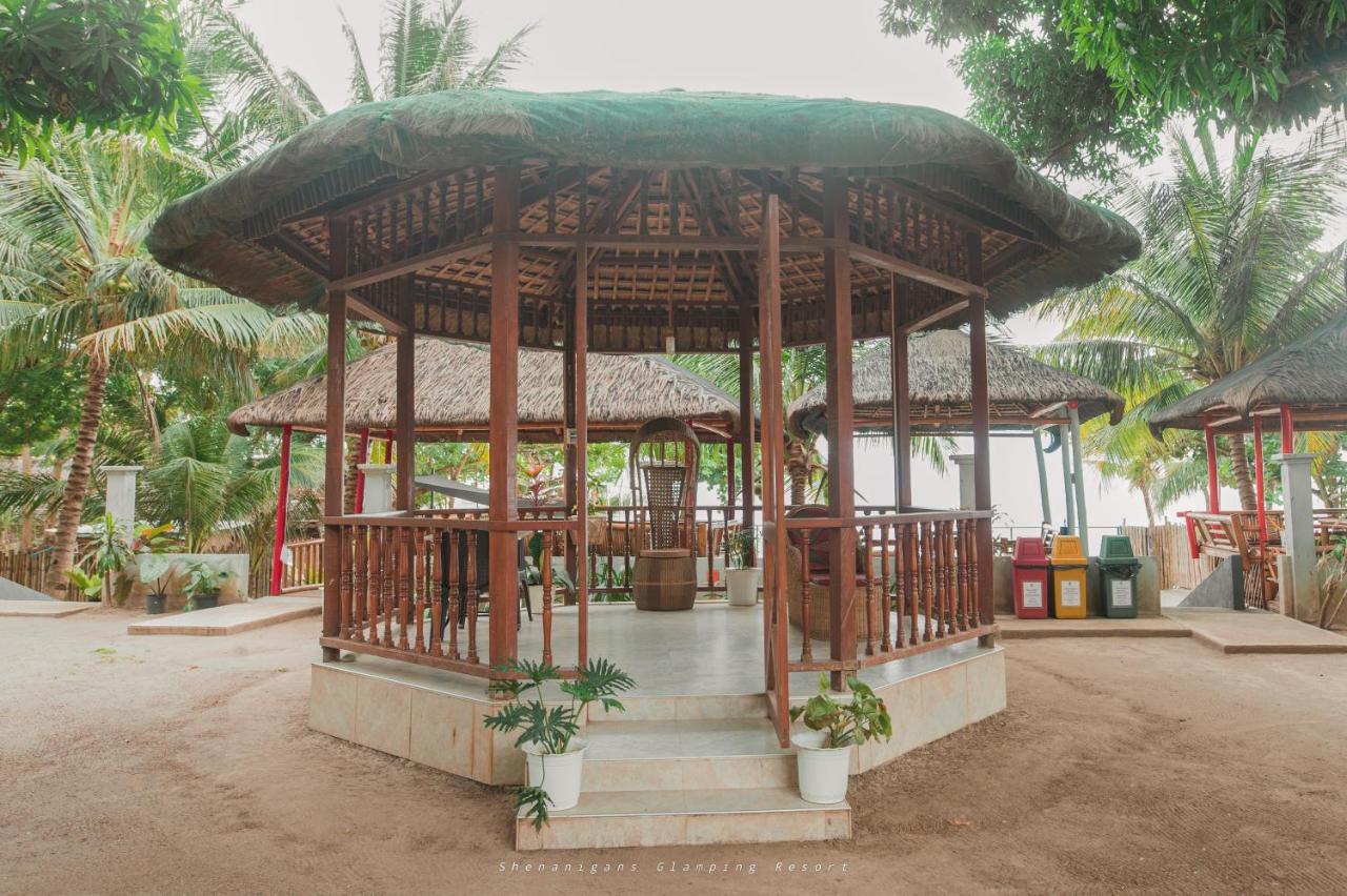 Shenanigans Glamping Resort Zamboanguita  Exteriér fotografie